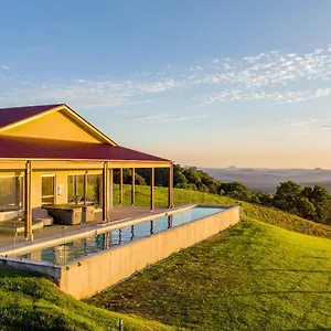 Petrichor Estate - 360 Views Pool & Bald Knob